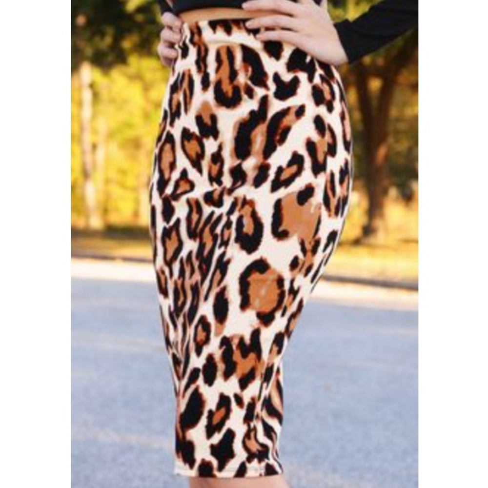 Leopard print pencil skirt- brand new!